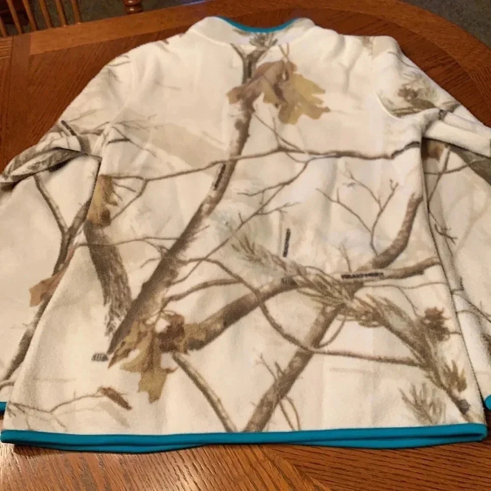 Realtree Light Zipper Jacket - Picture 4 of 5